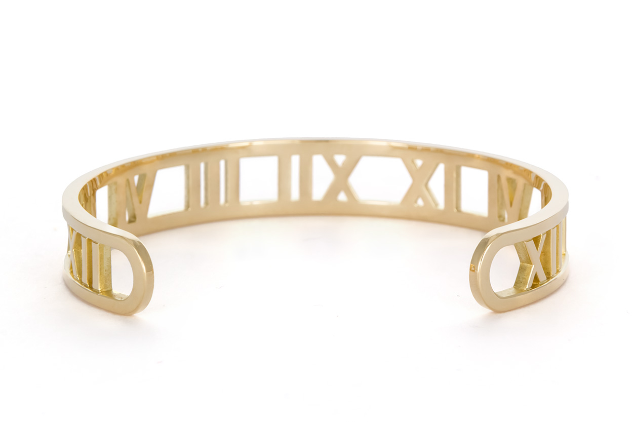 Tiffany & Co. 2003 Atlas Charm Bracelet in 18k Yellow Gold Women's Siz – 31  Jewels Inc.